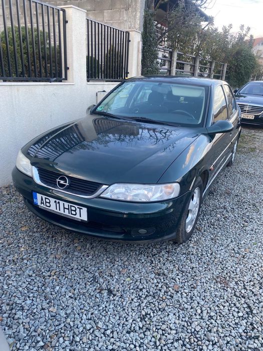 Opel Vectra-B 1.8 benzina