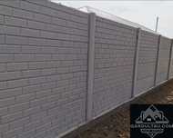 Garduri din beton comprimat de la gardultau.com stalpi placi de gard