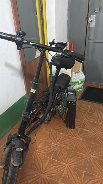 Продам Электровелосипед Sumad 14 дюйм 2022 14 дюймов черный,плюс аккум