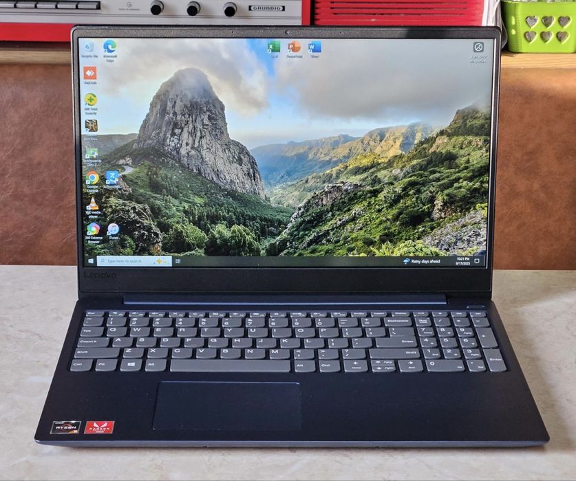 Lenovo IdeaPad 330 amd ryzen 5 12 gb ram cu ssd