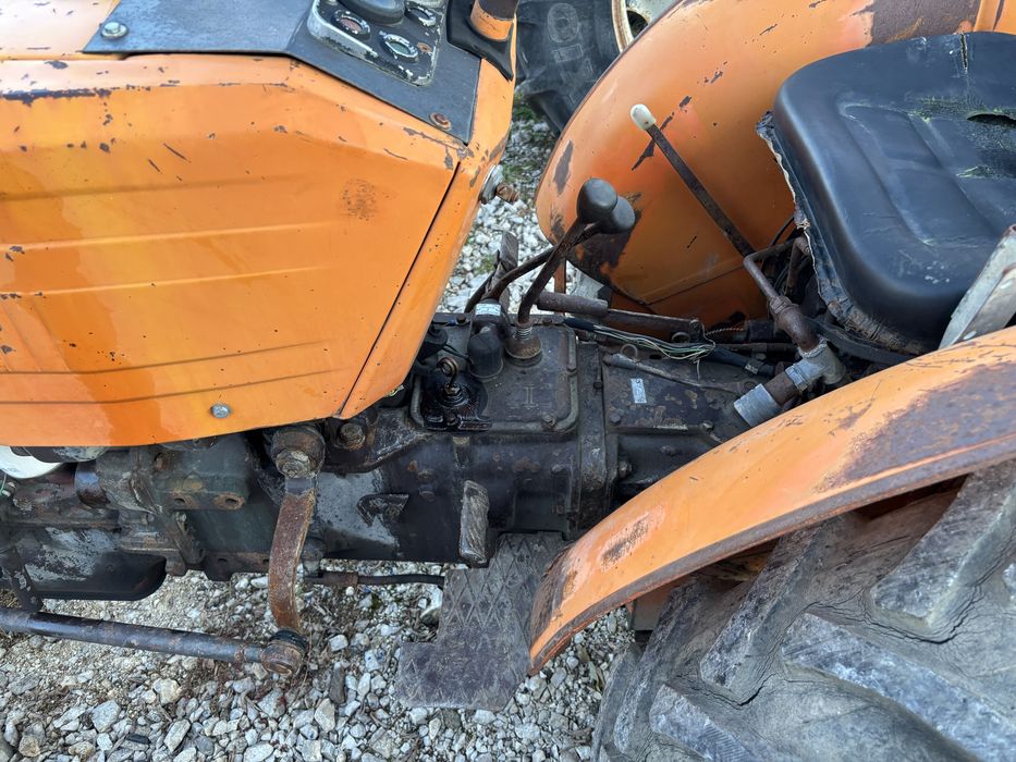 Tractor viticol fiat 570 utb 460