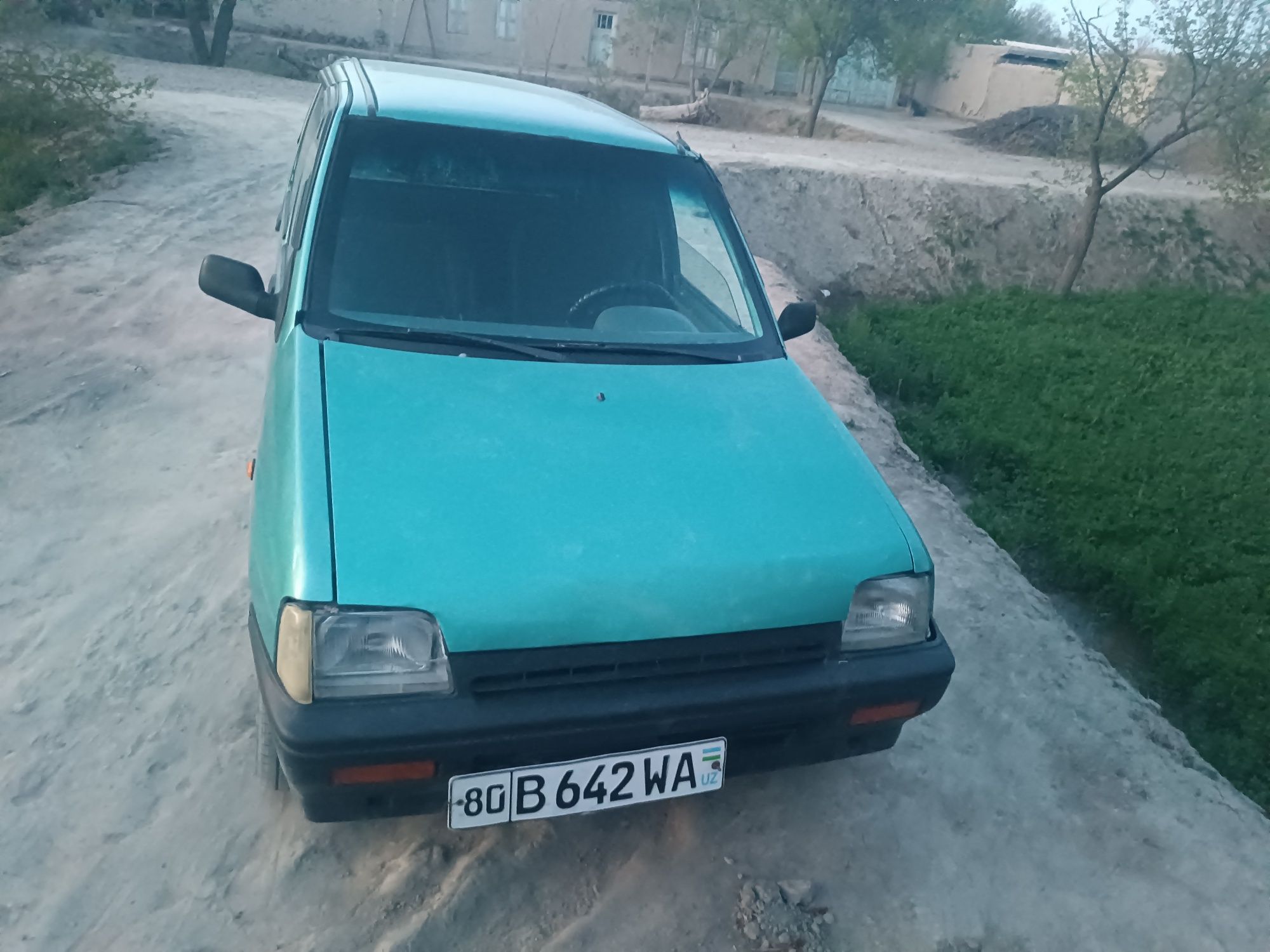 Devo tiko 2001 zoʻr