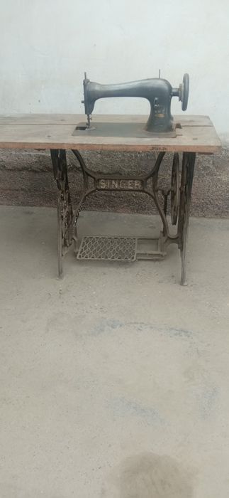 Швеиная машинка зингер