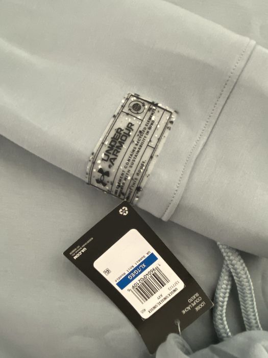 Under Armour .. Under  XL