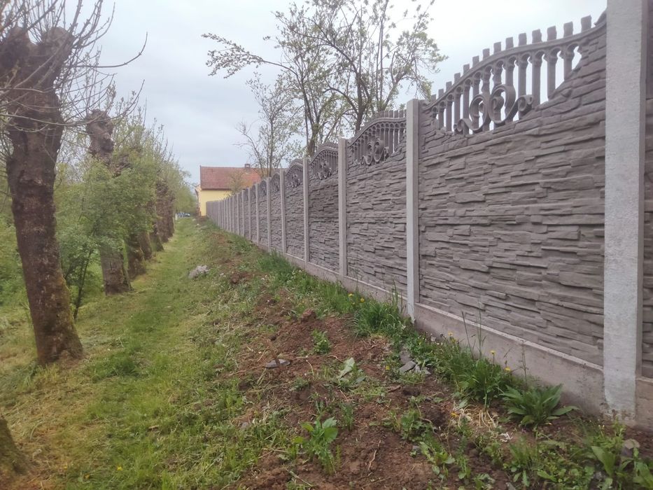 Garduri din beton.
