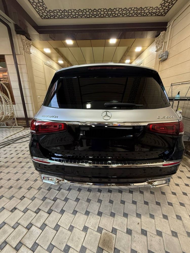 Mercedes benz GLS 450 черный 2021 год