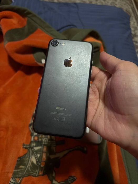 iPhone 7 yaxshi holatta