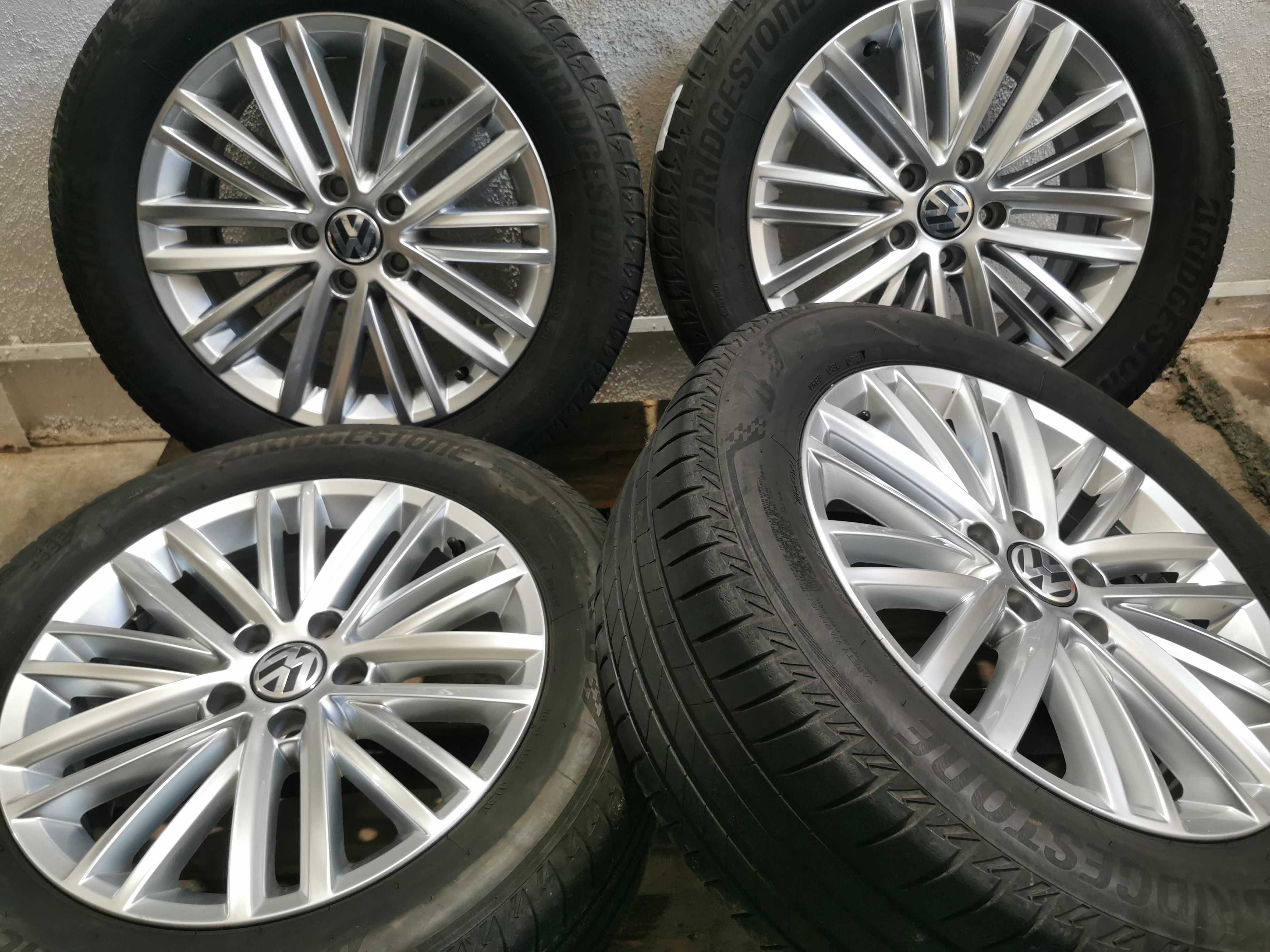 Jante Originale Vw Tiguan  .R 17 cu anvelope de vara