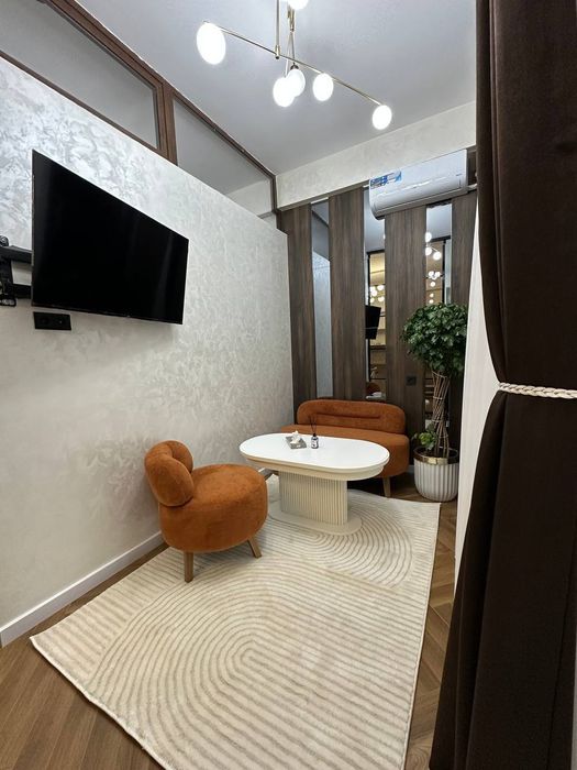 Продам чиланзар 3.  Новостройка. Двух переделанная на трёх