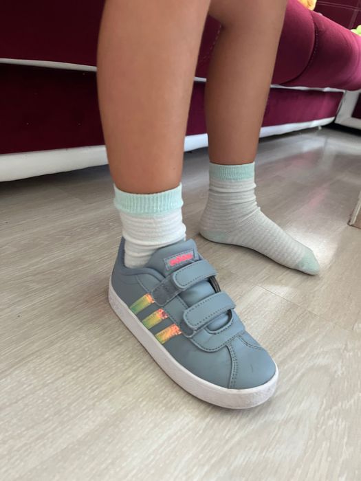 Маратонки Adidas за момиче