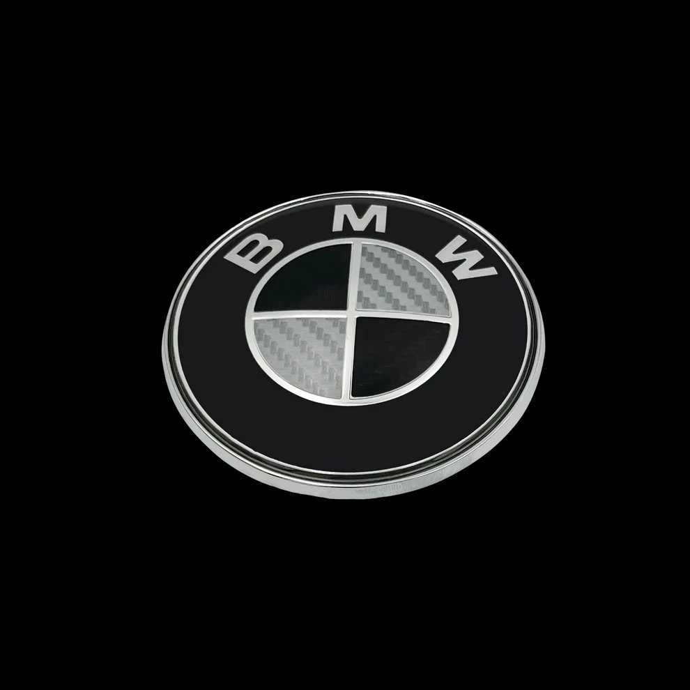 2бр. Емблема за преден капак BMW карбон 82мм