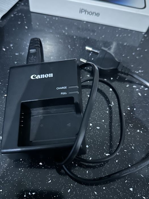 Фотоапарат Canon EOS 1300D