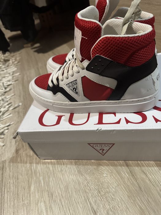 Спортни Кецове guess