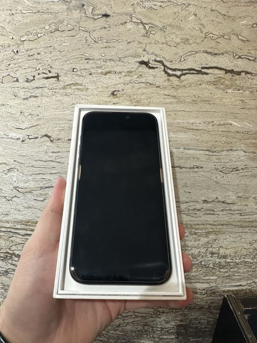 Продам Iphone 15 Pro Max 256 гб