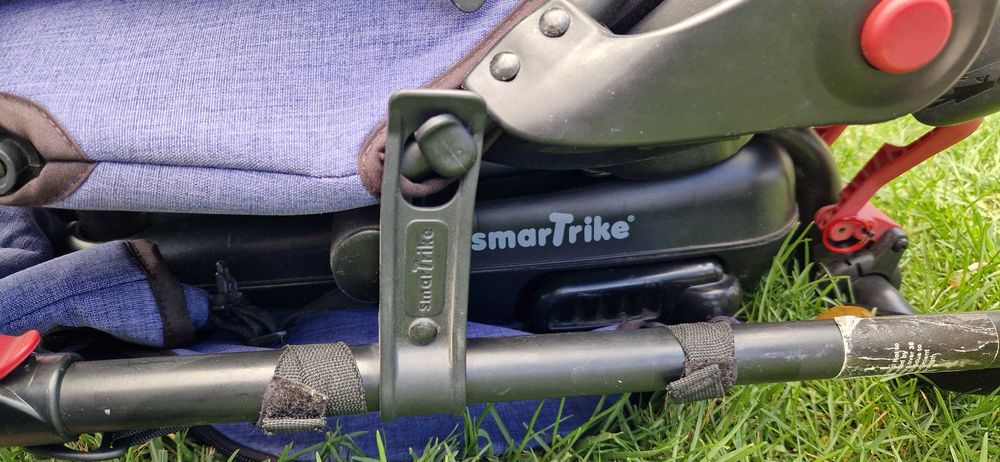 Tricicletă SmarTrike 6-în-1 pentru copii 10 luni - 3+ ani