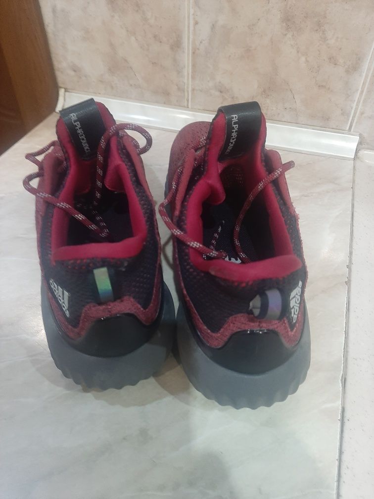 Оригинални маратонки Adidas Alphabounce EM