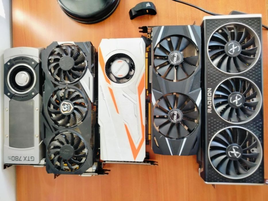 Vand placi video defecte