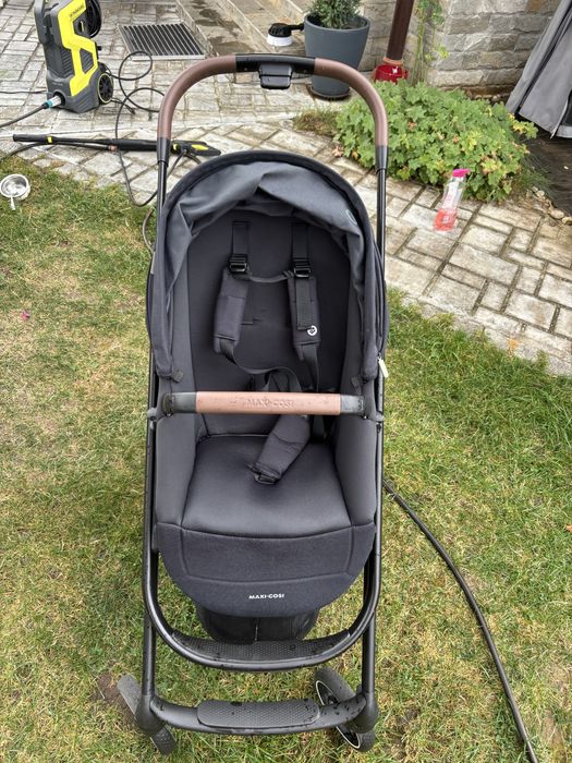 Продавам количка Maxi Cosi Plaza+ Esential Graphite + столче за кола