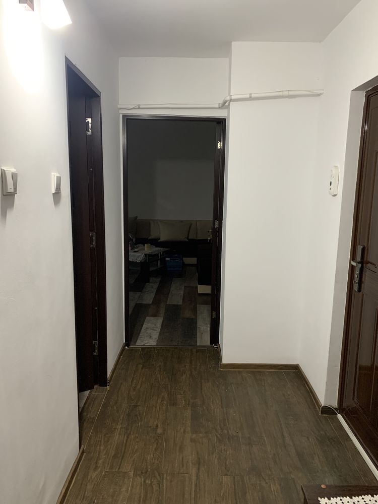 Vând apartament 2 camere decomandat Dorobanți 2, liber