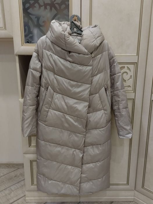 Продам женский пуховик
