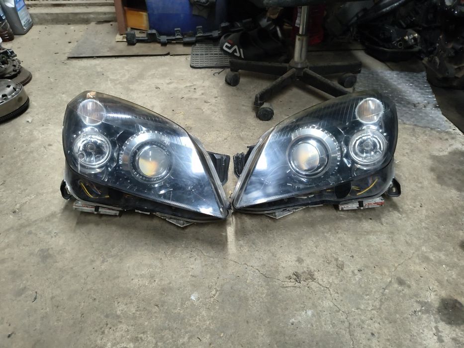 Фарове за Опел Астра Х