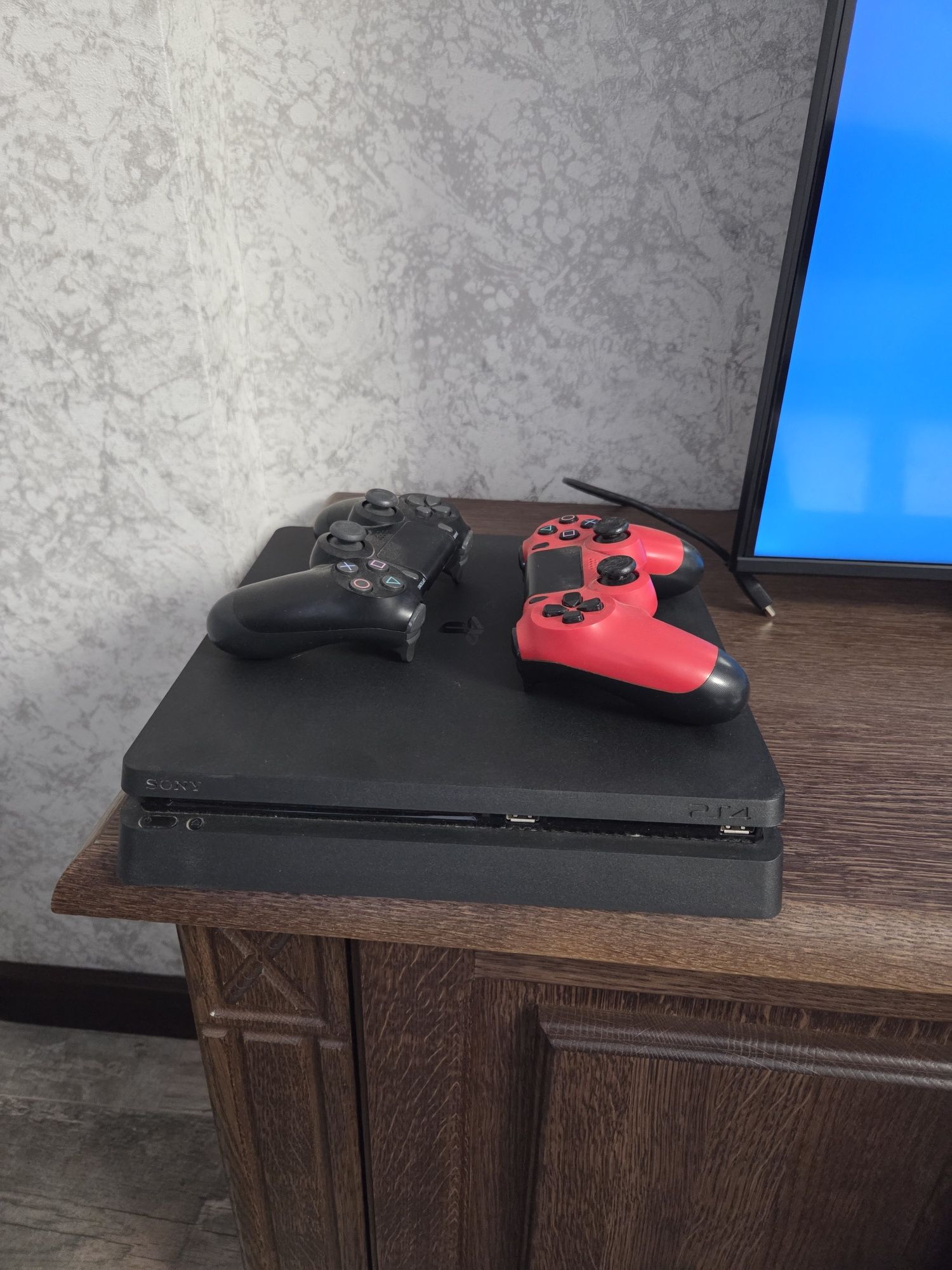 Ps4 500гигов в хорошем состоянии