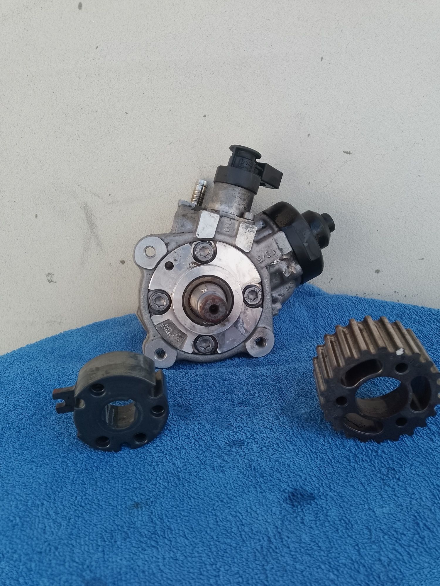 Pompa înaltă presiune Audi A4 B8 2.0 TDi CAGA 03L130755