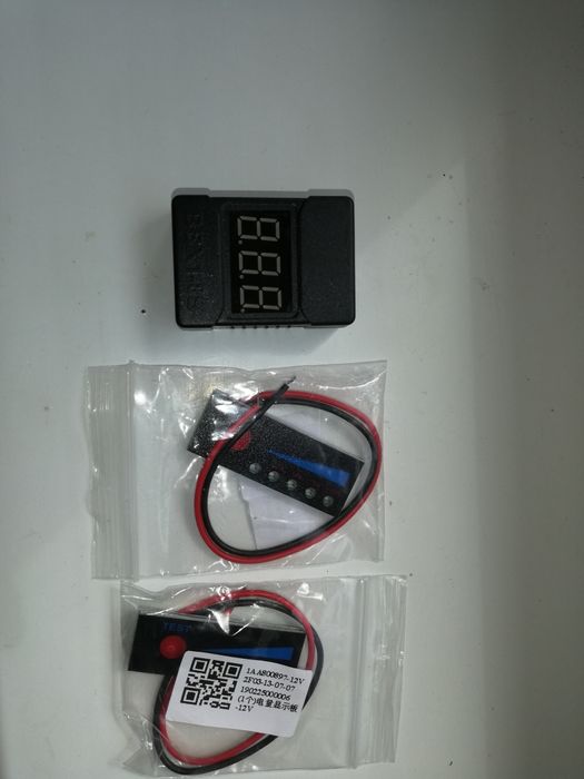 Buzzer Voltmetru Tester Acumulatori 1-8S Lipo/Li-ion//Li-Fe cu alarma