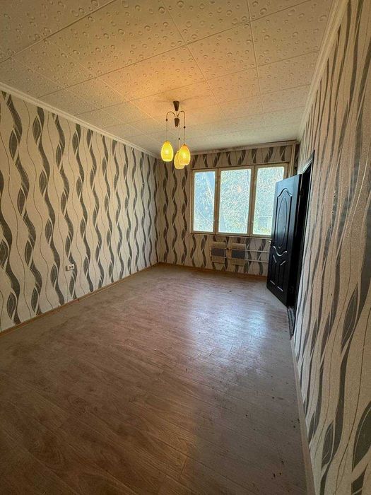 СРОЧНО !!! Продается квартира в Яшнабаде 1/2/4 (30 кв/м) Дубовой