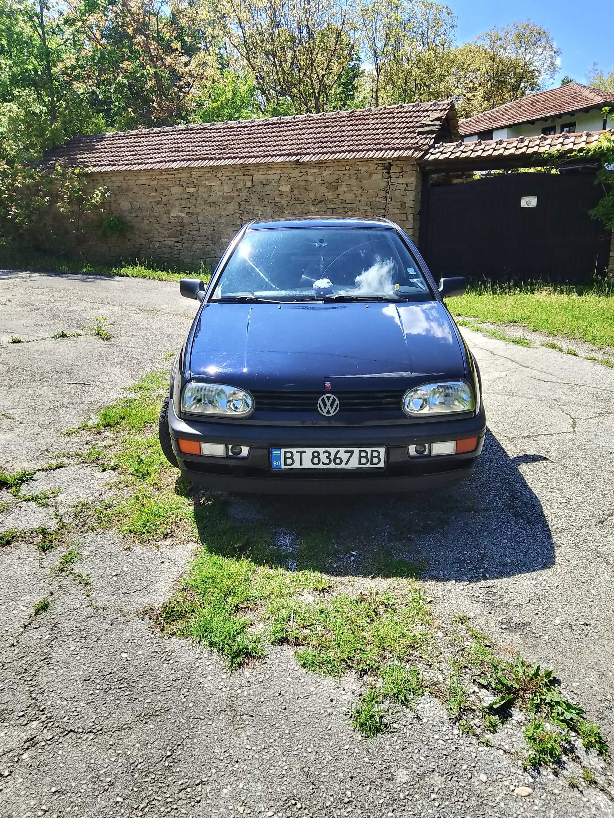 Продавам Голф 3     1 .6.