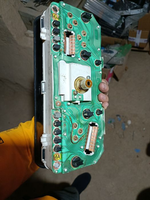 Tablo Neksiya  sotiladi. Продается приборный панель от Нексия