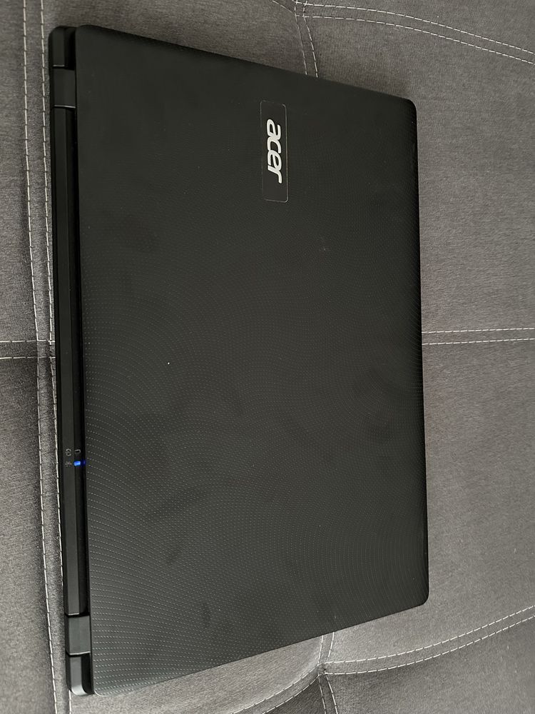 Ноутбук Acer ES-571  N15W4