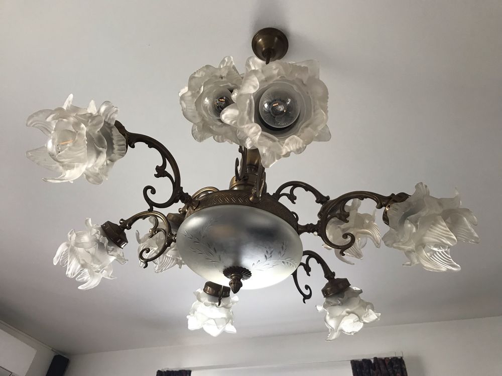 Lustra candelabru Art Nouveau 9 brate si suport, abajururi sticla mata