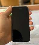 iPhone se 2 tel edial holatda