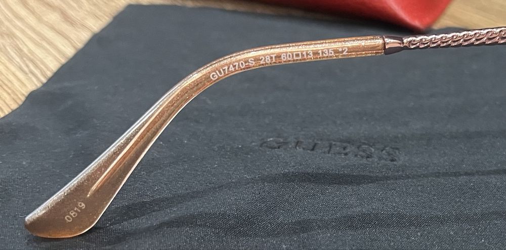 Уникални слънчеви очила GUESS