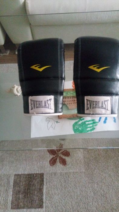 Mănuși box/ kickboxing/ mma & protecții picioare