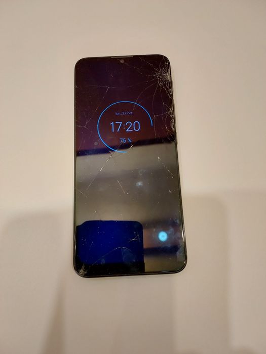 Smartphone Motorola G30, dual sim,128GB, 4G.Functional. Citiți anunțul