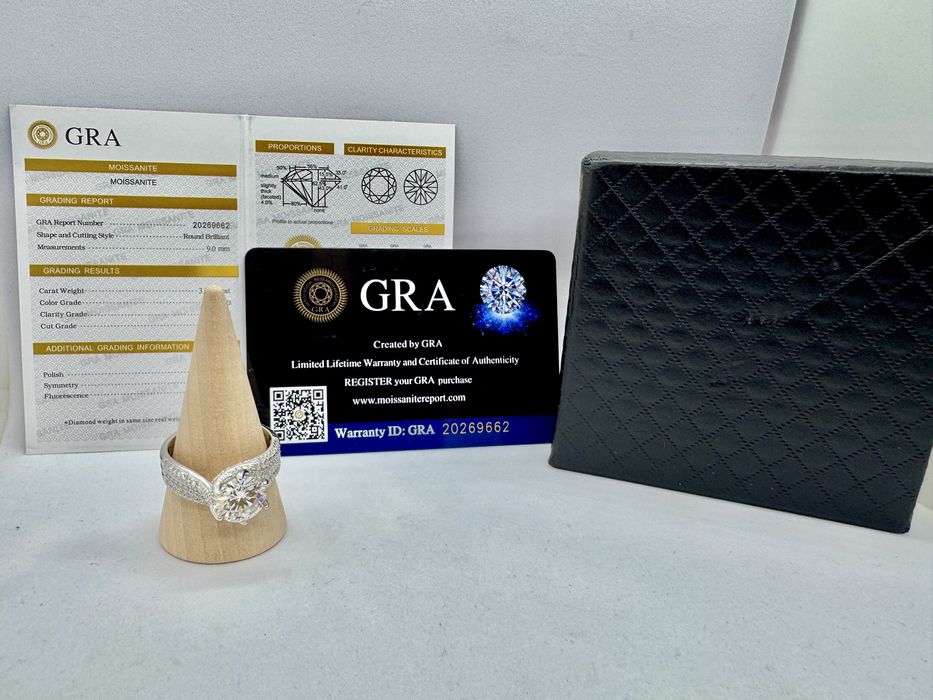 Сребърен пръстен с мойсанит (Диамант) 3 карата