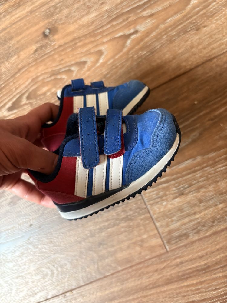 Adidasi adidas nr 18