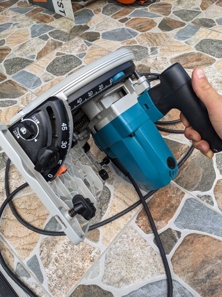 Fierăstrău Circular Makita SP6000 2022.2