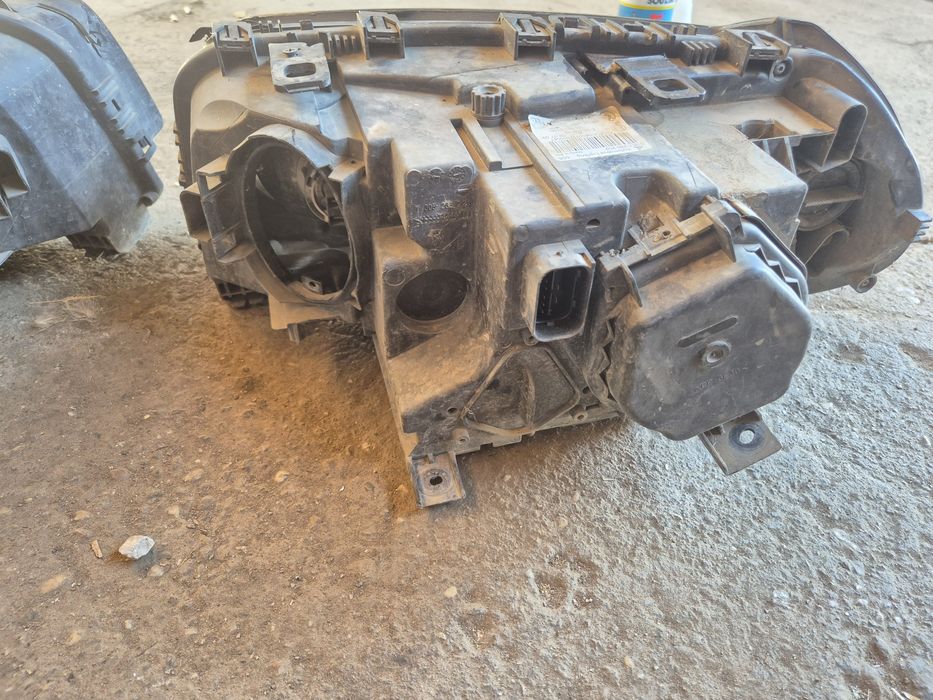 Фарове БМВ Х3 Е83