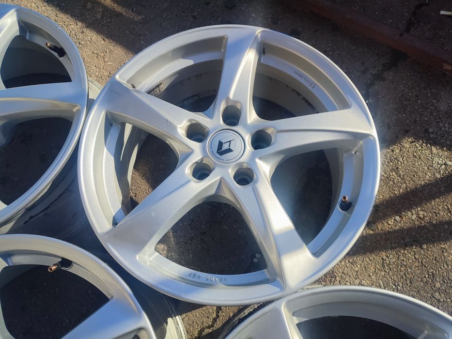 17" оригинални алуминиеви джанти за Renault/Dacia/Nissan.