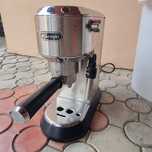 Espressor delonghi dedica