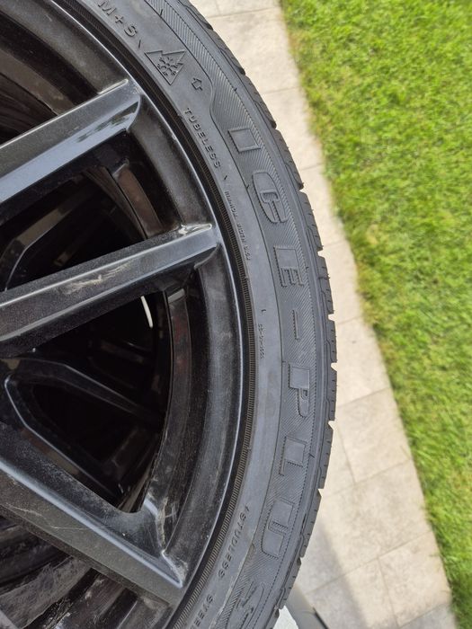Anvelopa iarna 245/40R19 noua
