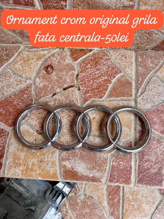 Far stanga Audi Q5 2013 si ornamente