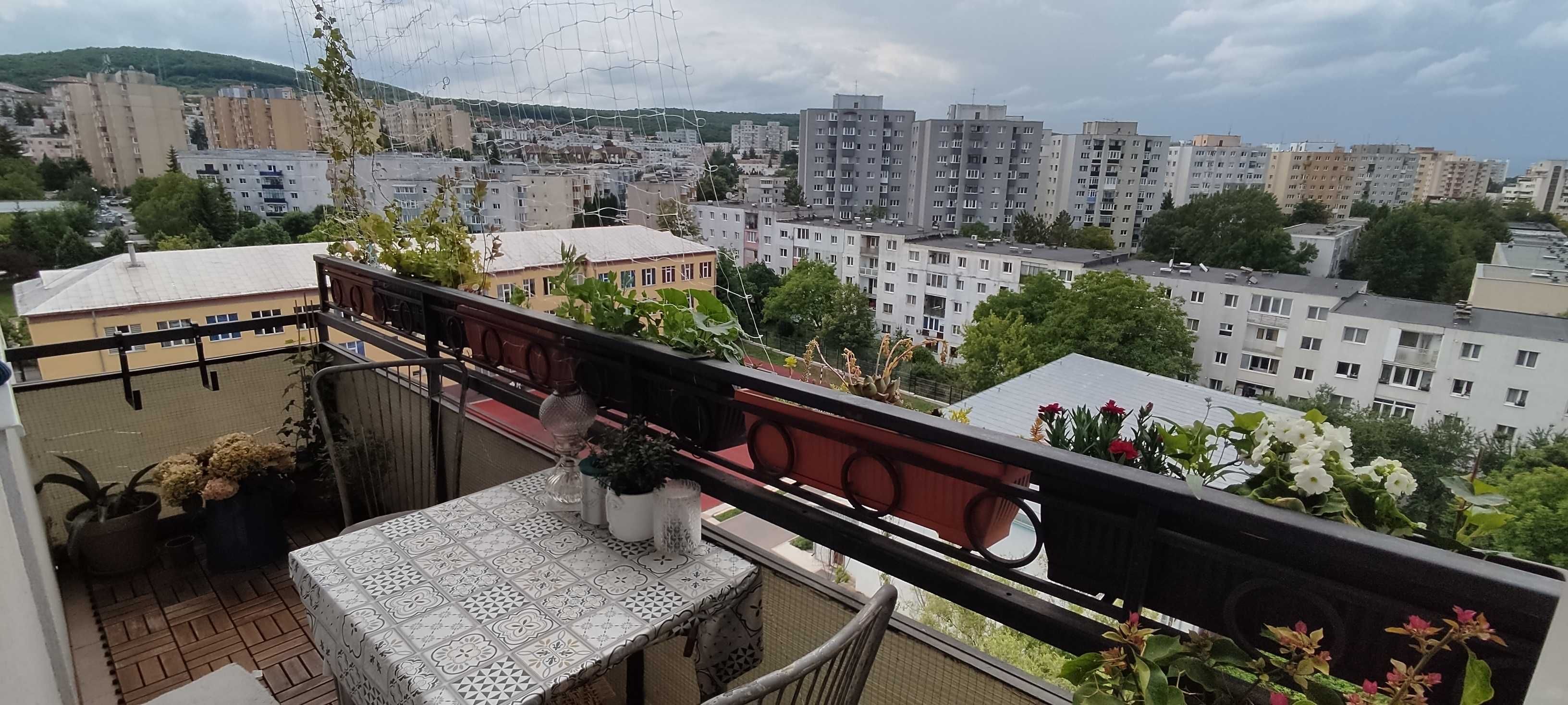 Vânzare apartament 3 camere, Mănăstur, strada Vidraru