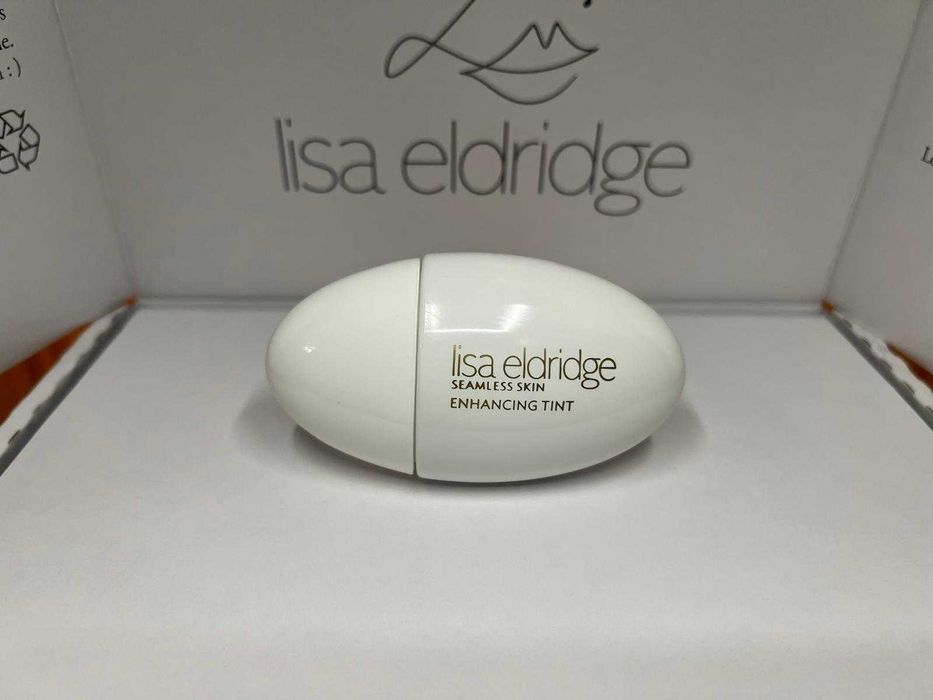 Fond de ten Lisa Eldridge – Seamless Skin Enhancing Tint (Shade T6.5)