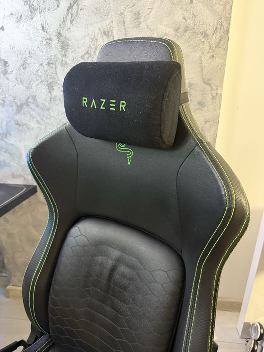 Scaun gaming Razer - ergonomic, piele eco, confort premium