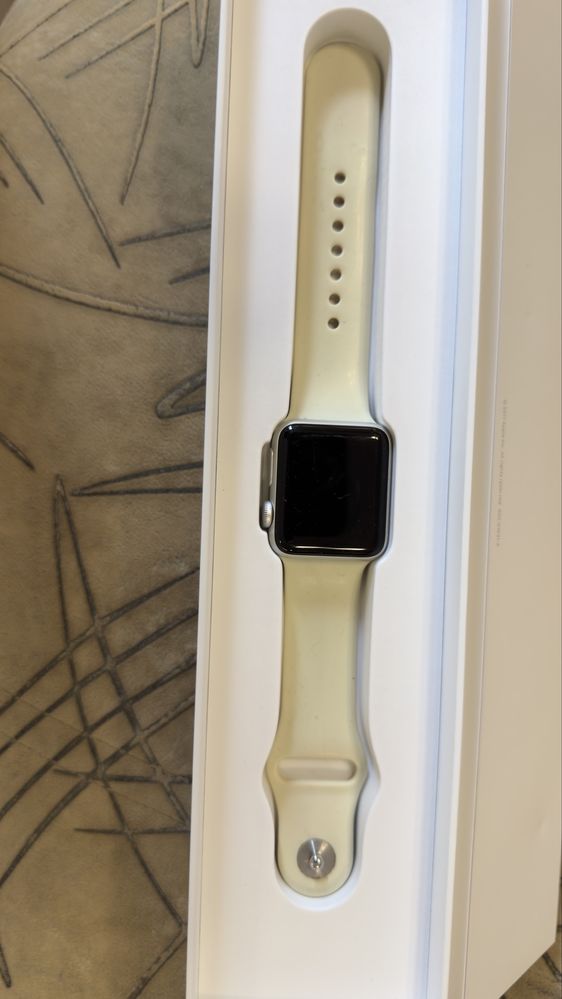 Apple watch series 3 , 38mm