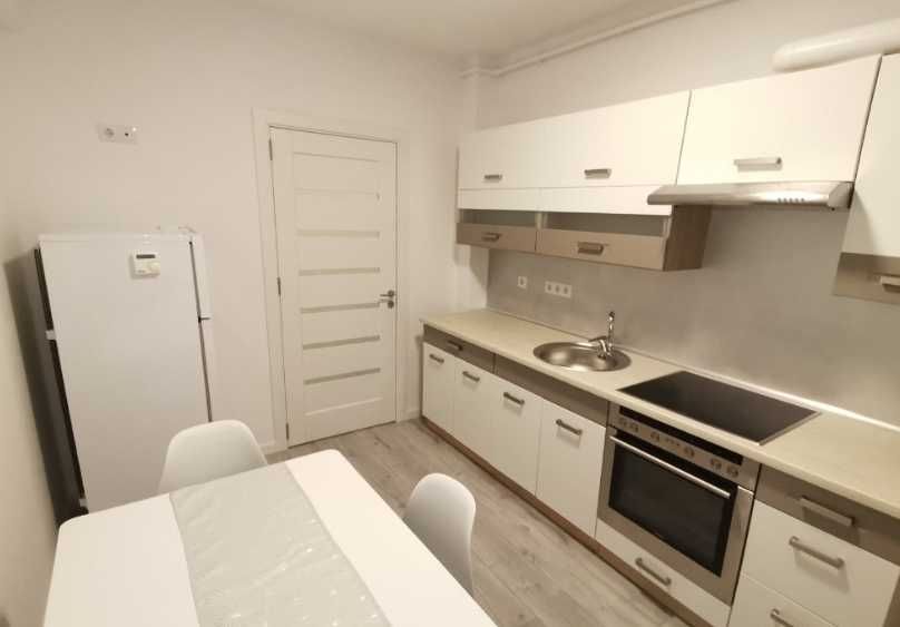 Дава се под наем Двустаен апартамент в Пловдив, Младежки Хълм - 55 кв.м за 229.5 € - Снимка #2